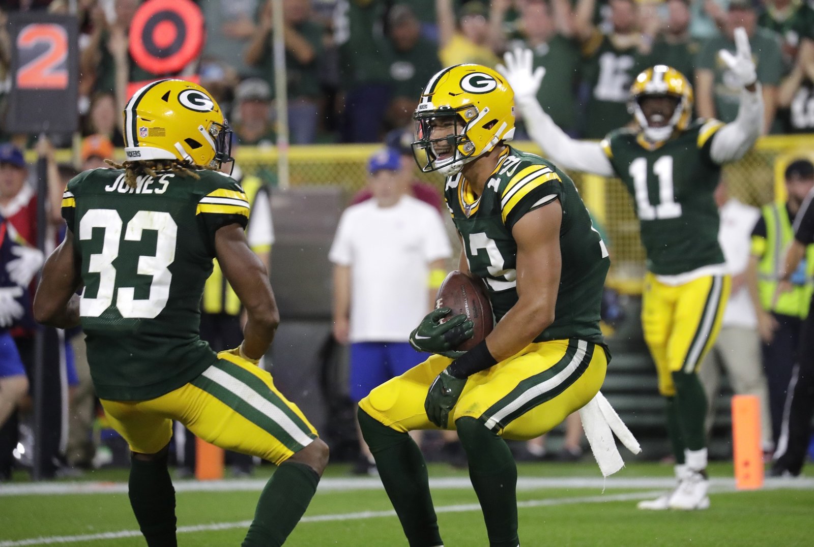 Allen Lazard celebrates a touchdown with Aaron Jones - Packers vs Bears Week 2 - 2022