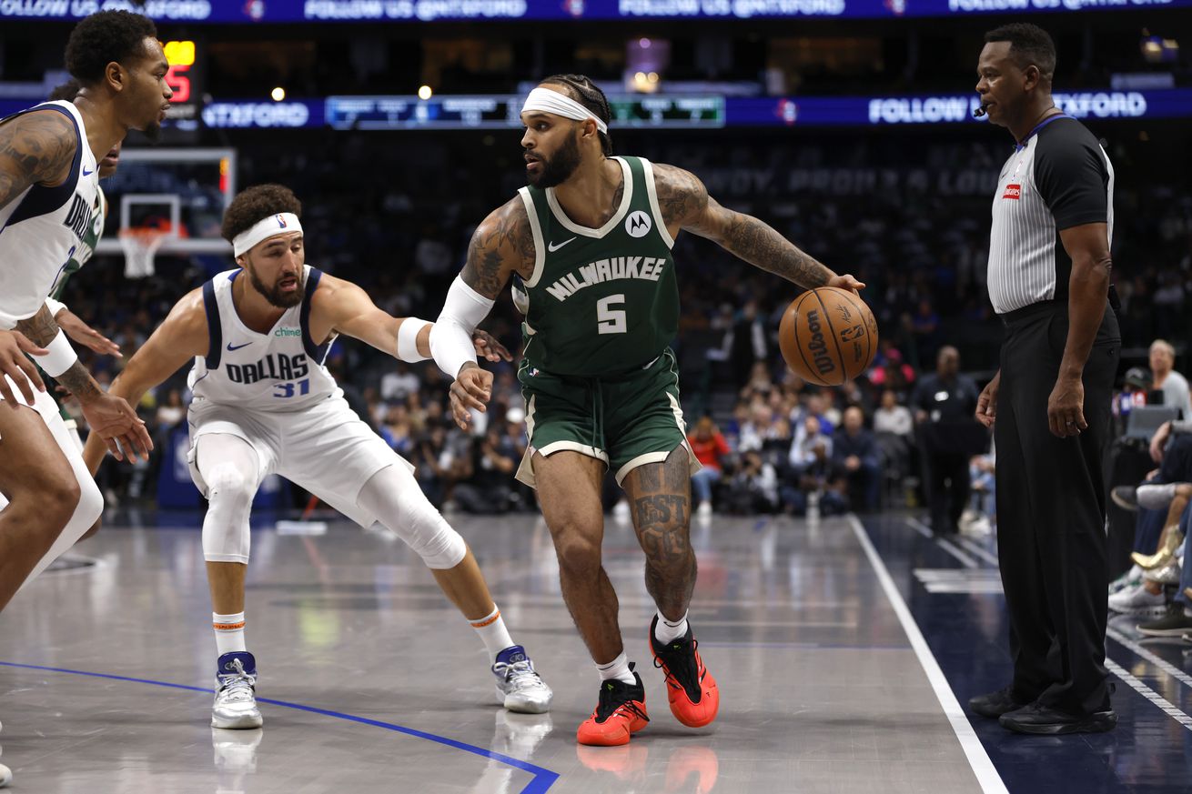 Milwaukee Bucks v Dallas Mavericks