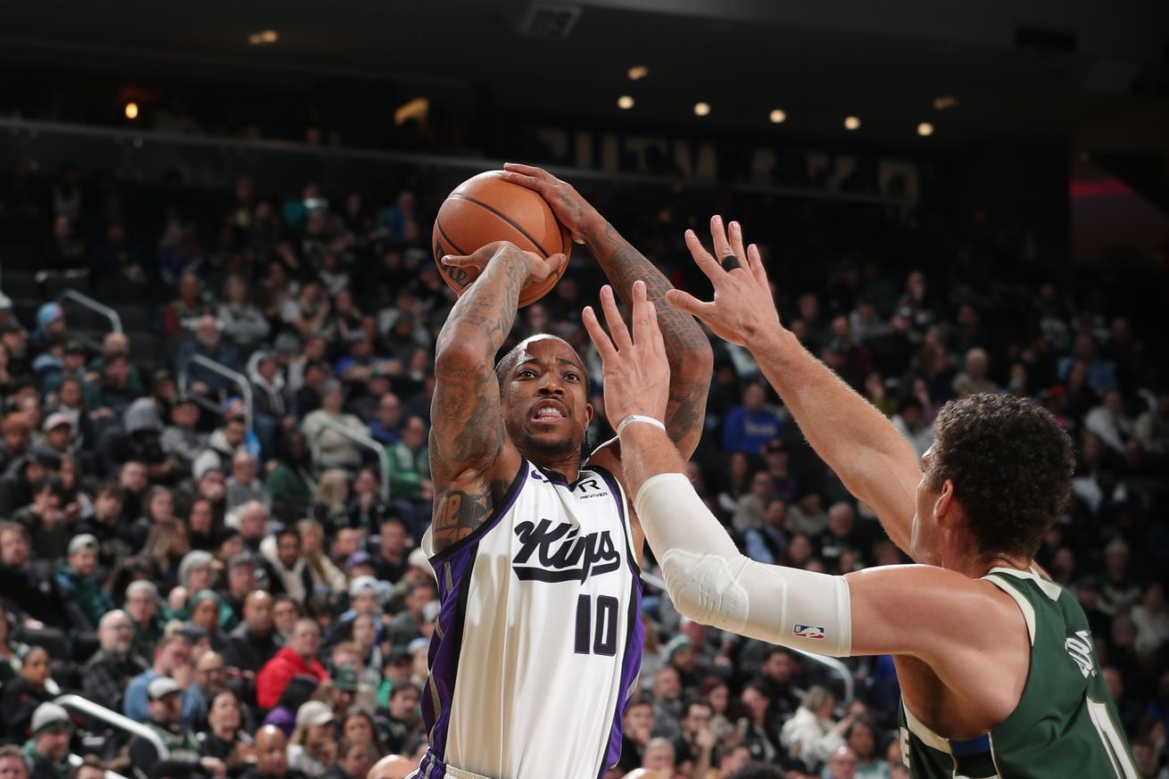 Sacramento Kings v Milwaukee Bucks