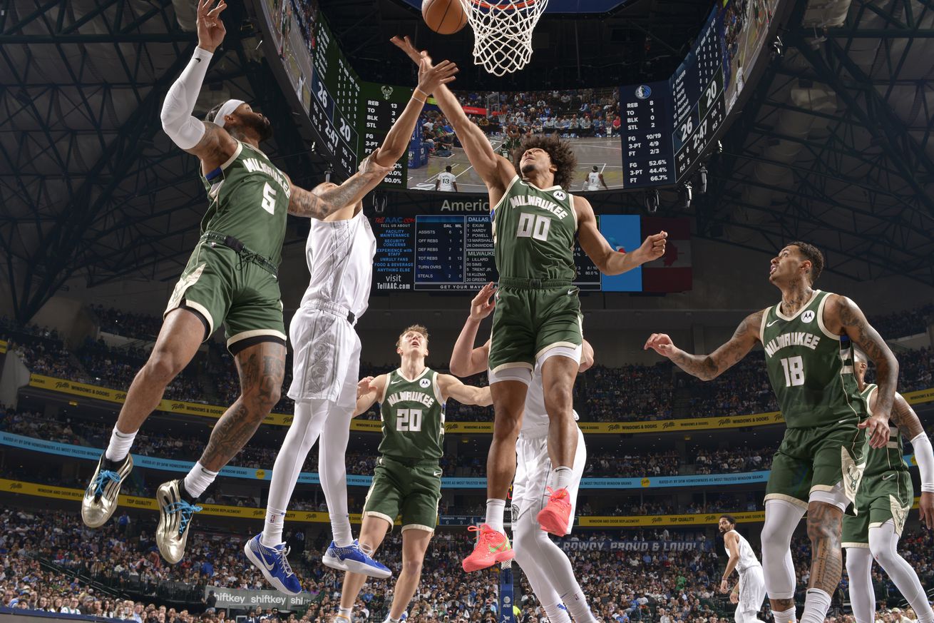 Milwaukee Bucks v Dallas Mavericks
