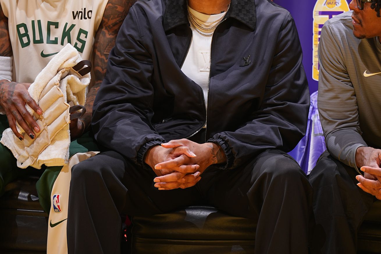 Milwaukee Bucks v Los Angeles Lakers