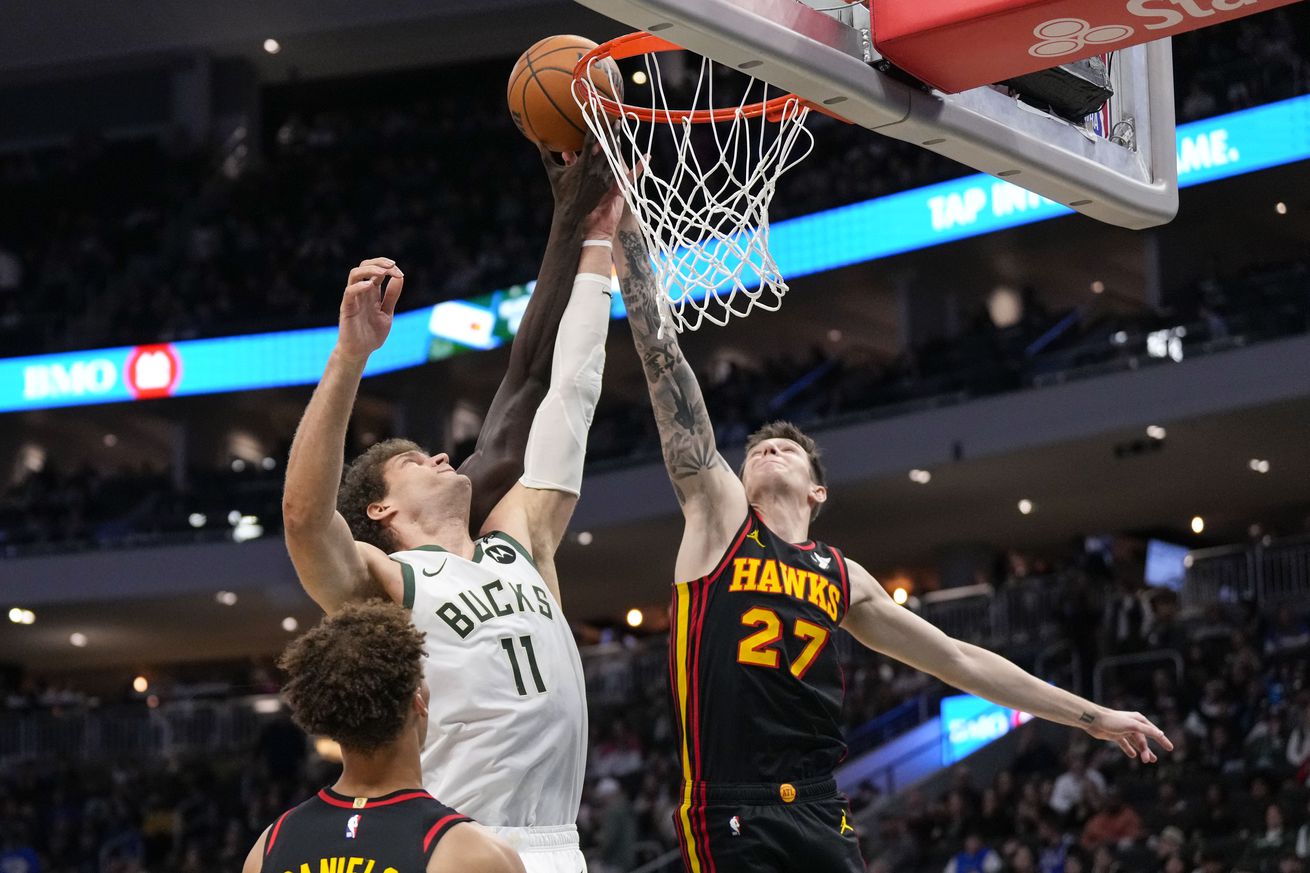 NBA: Atlanta Hawks at Milwaukee Bucks