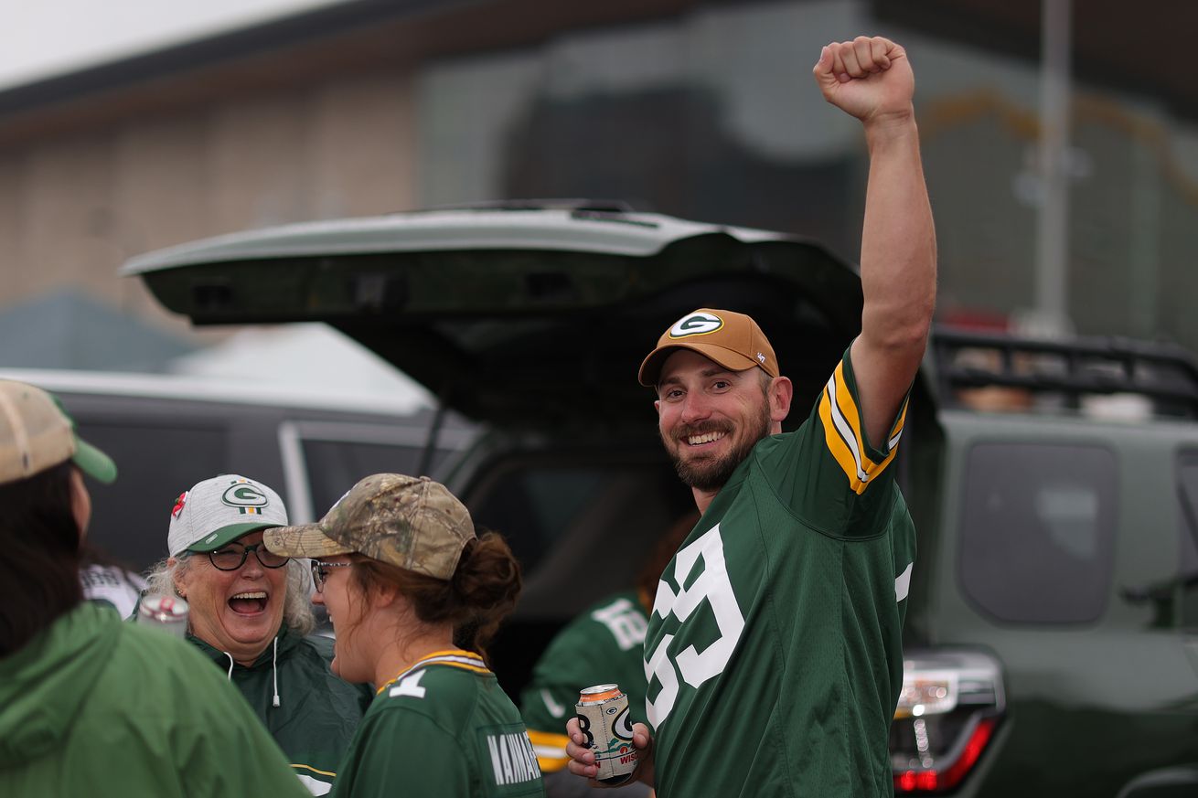 Pittsburgh Steelers v Green Bay Packers