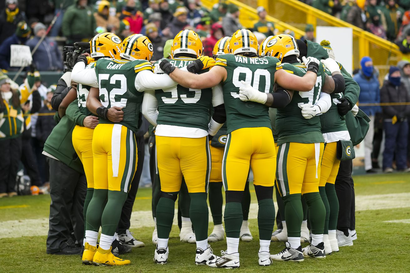 Chicago Bears v Green Bay Packers
