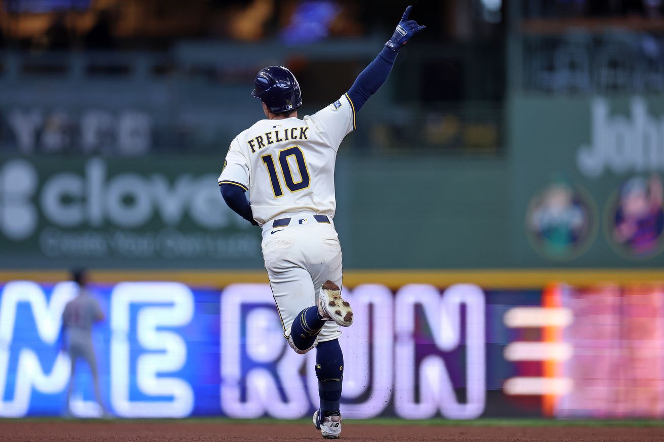 Detroit Tigers v Milwaukee Brewers