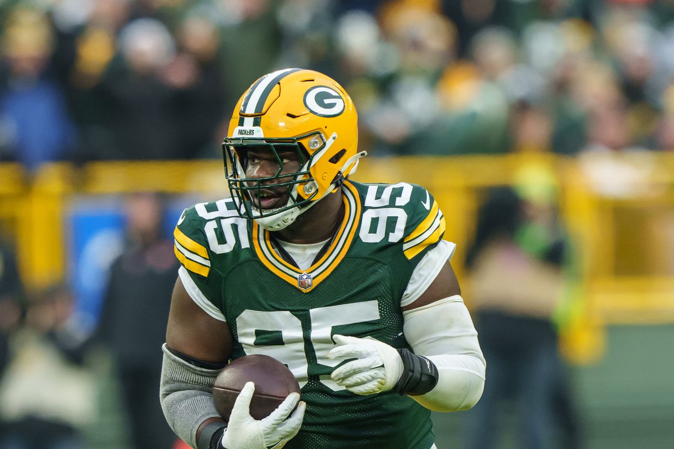 Tampa Bay Buccaneers v Green Bay Packers