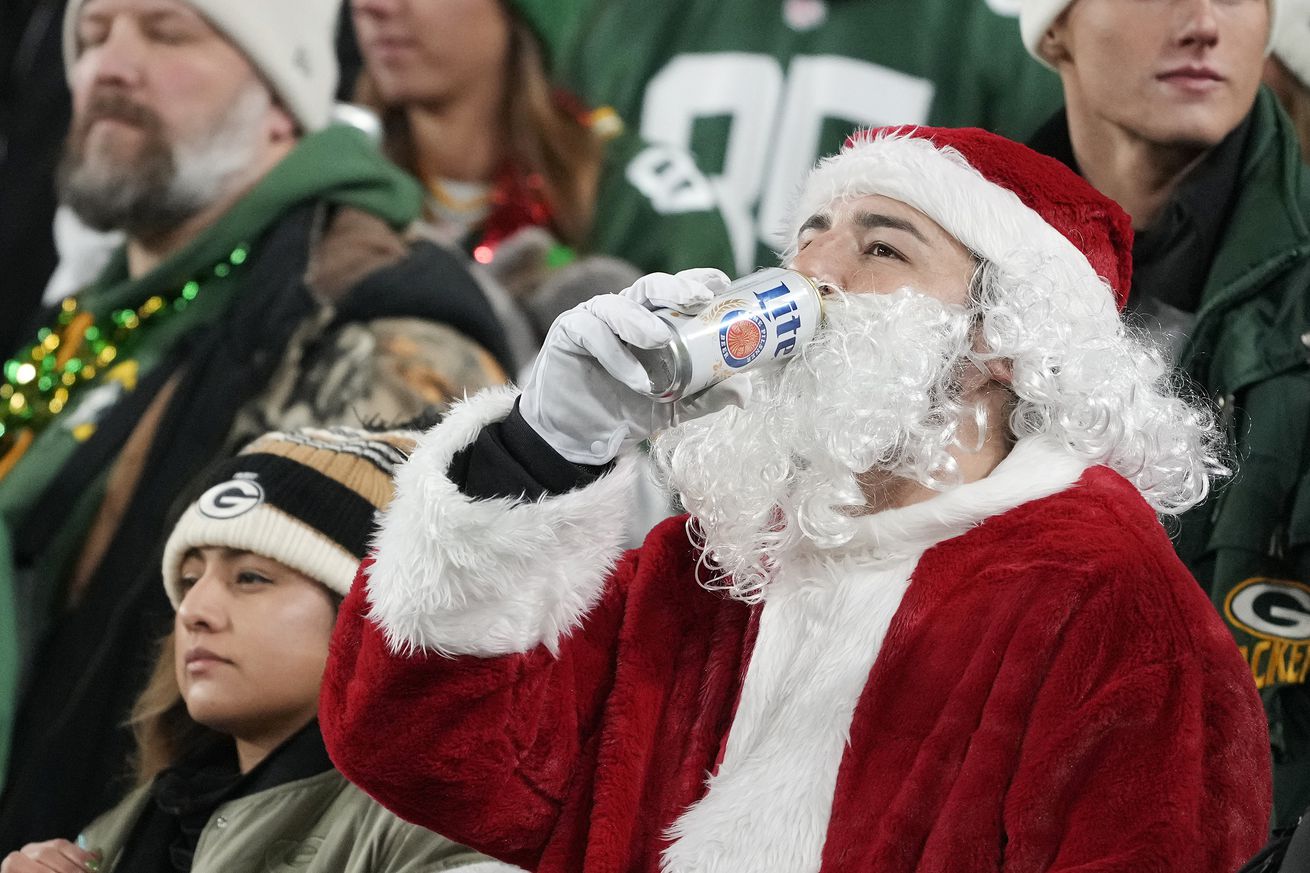 New Orleans Saints v Green Bay Packers