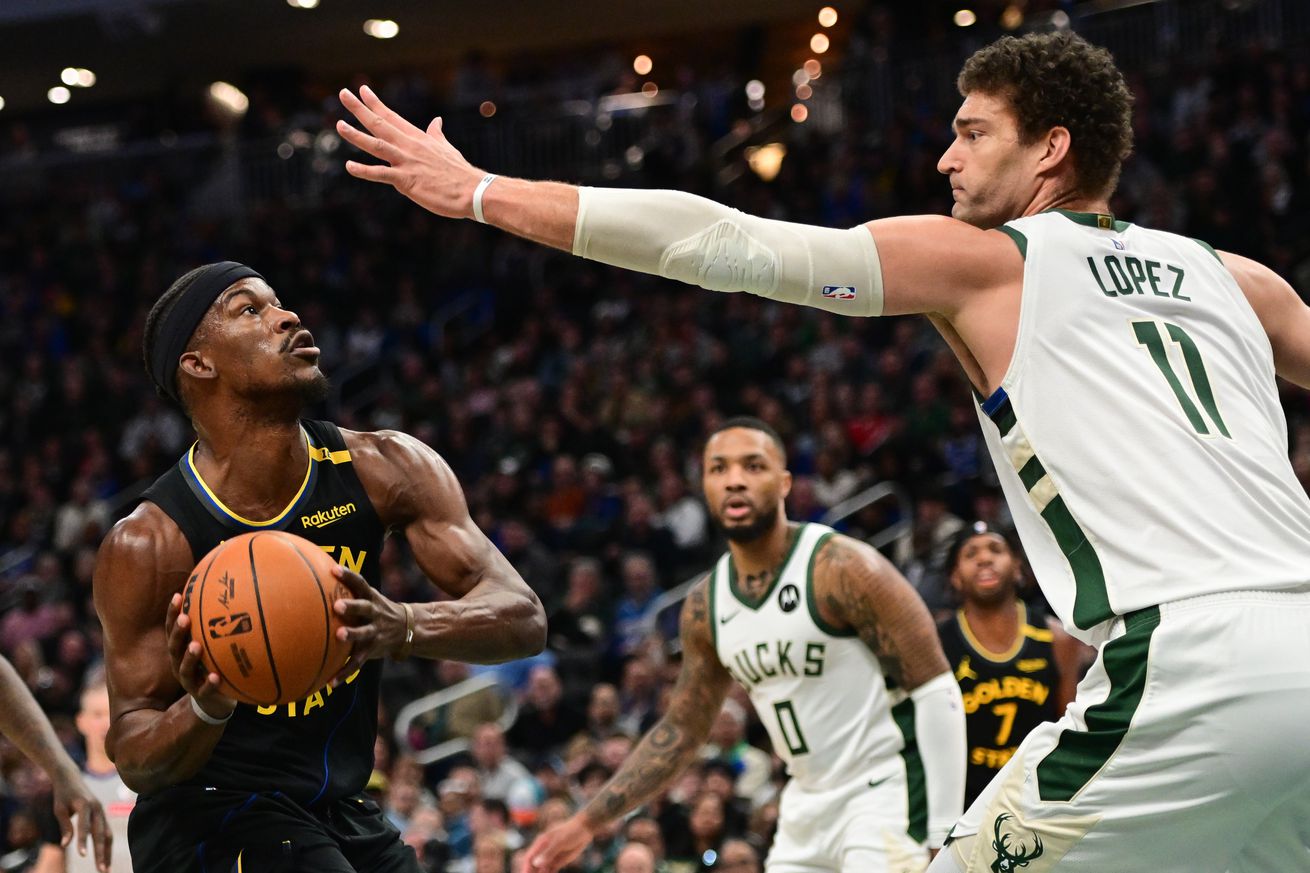 NBA: Golden State Warriors at Milwaukee Bucks