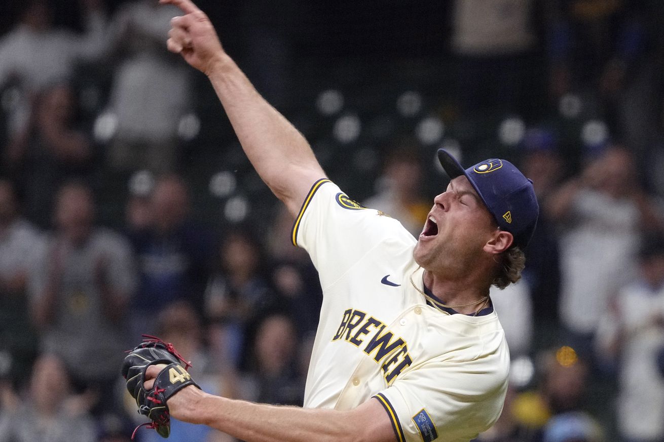 MLB: Houston Astros at Milwaukee Brewers
