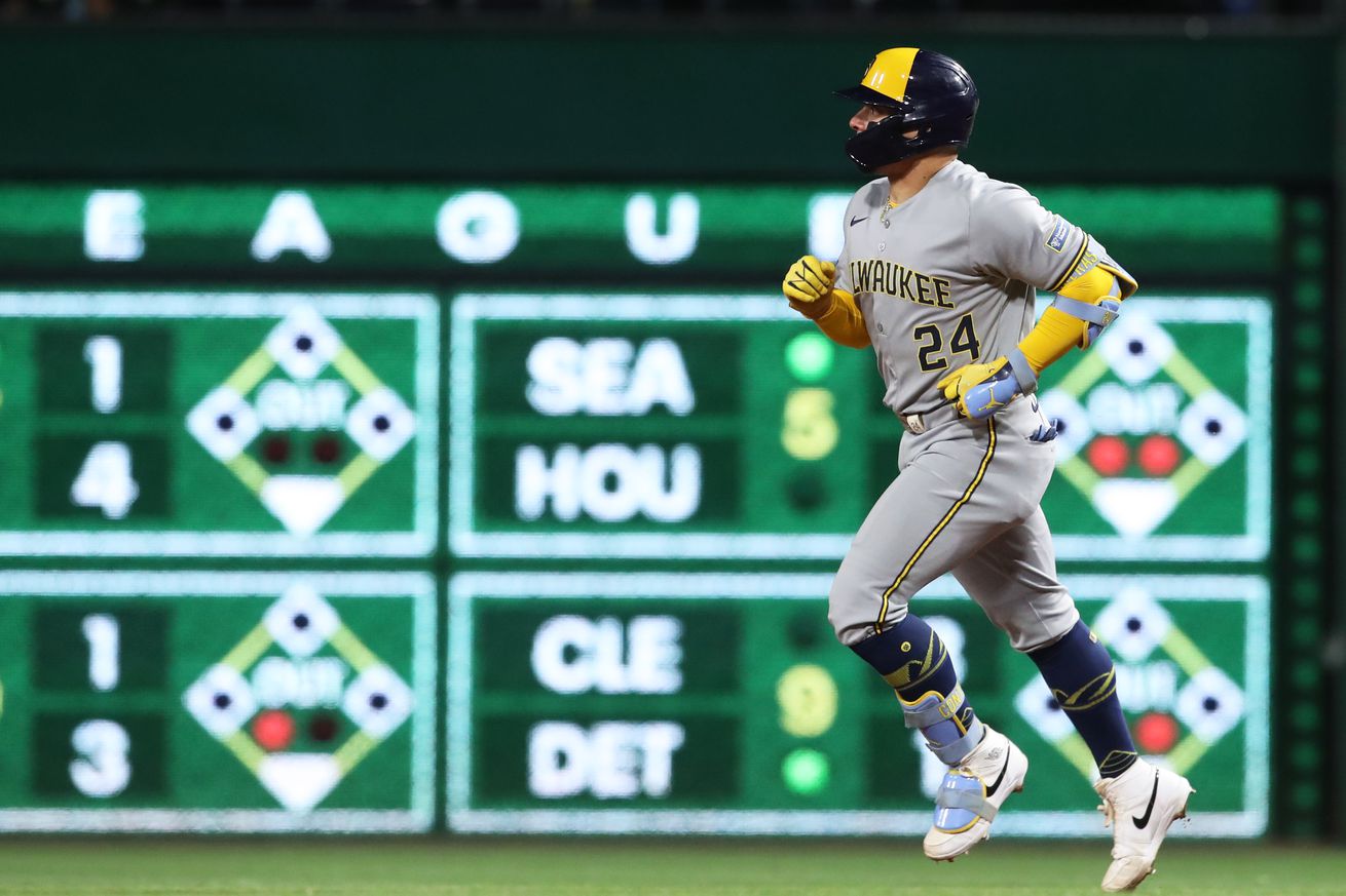 MLB: Milwaukee Brewers at Pittsburgh Pirates