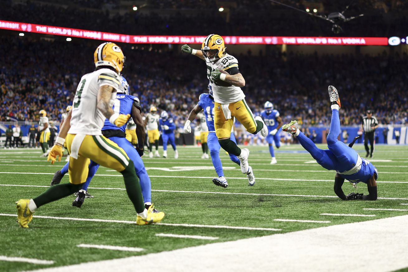 Green Bay Packers v Detroit Lions