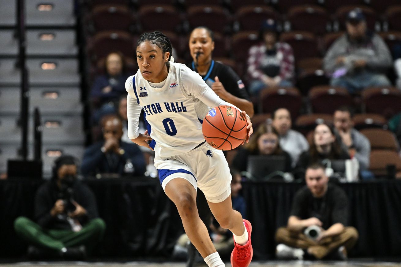 Seton Hall Pirates guard Jada Eads (0) handles the ball during the game as the LSU Lady Tigers take on the Seton Hall Pirates on December 17, 2024, at the Mohegan Sun Arena in Uncasville, Connecticut.