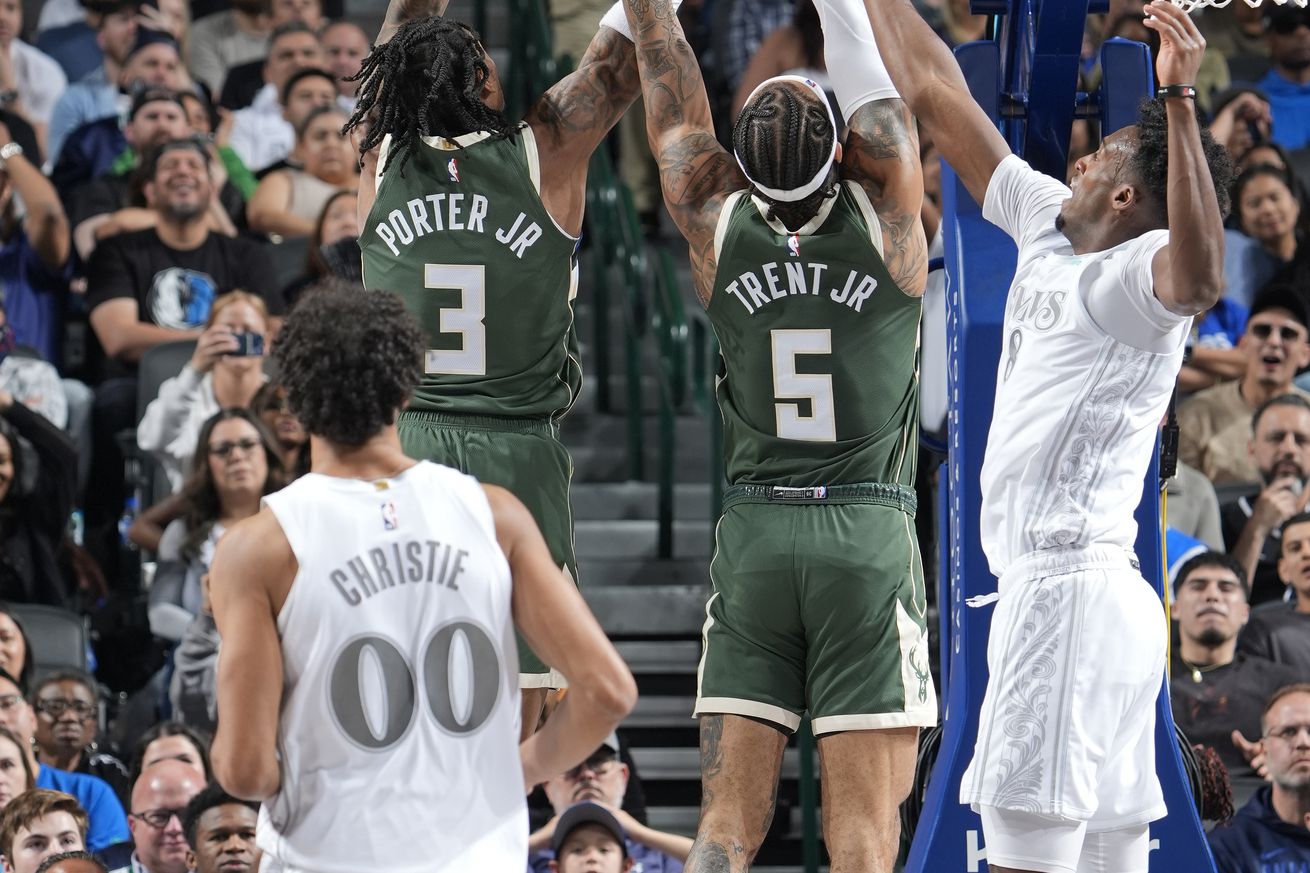 Milwaukee Bucks v Dallas Mavericks
