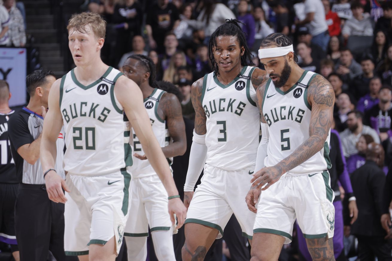 Milwaukee Bucks v Sacramento Kings