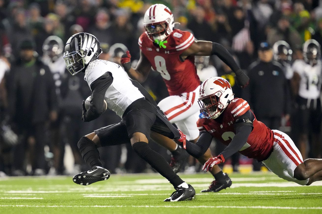 NCAA Football: Oregon at Wisconsin