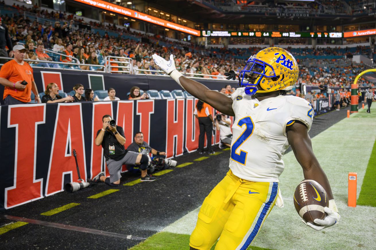 COLLEGE FOOTBALL: NOV 26 Pitt at Miami