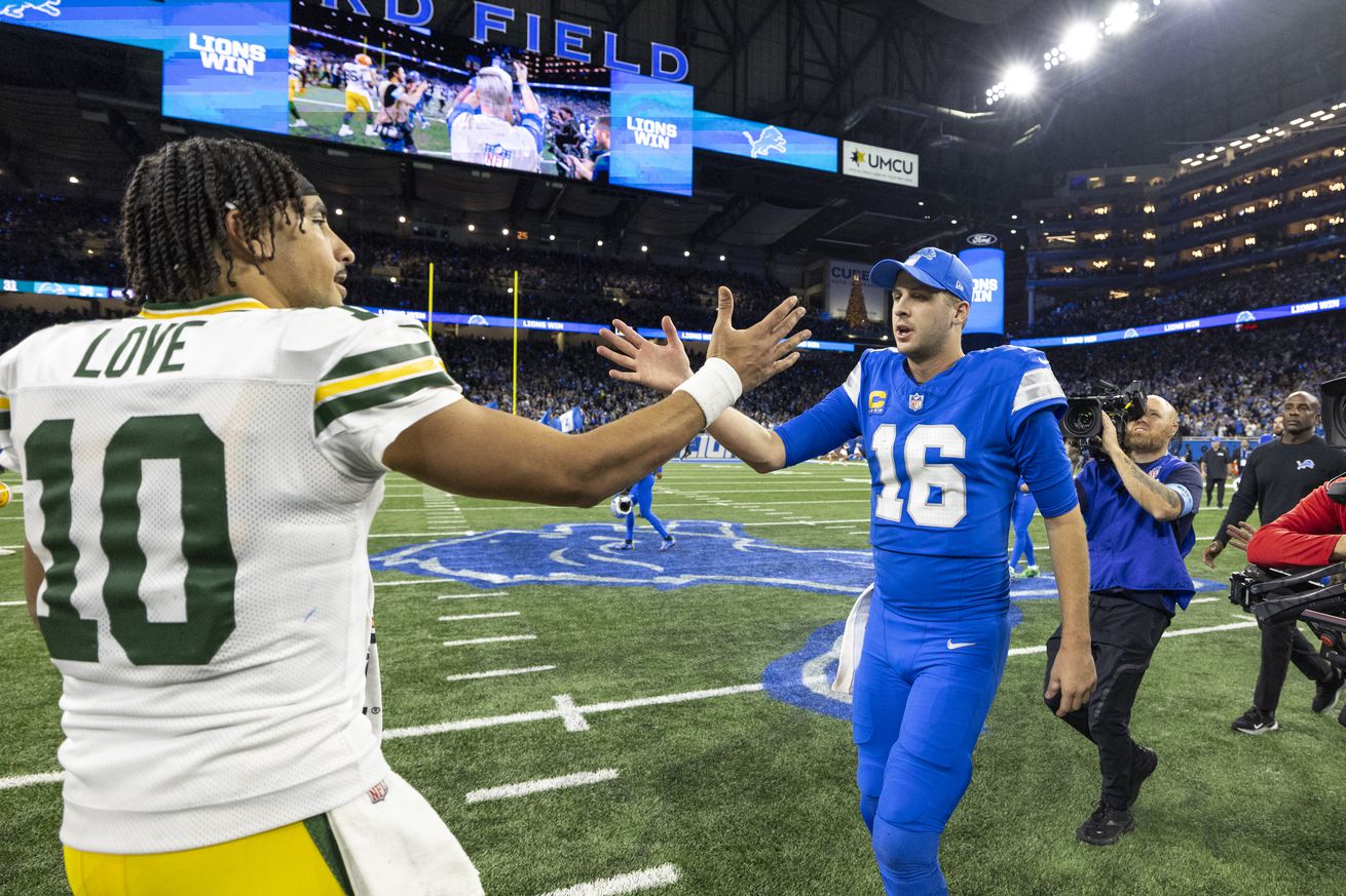 Green Bay Packers v Detroit Lions