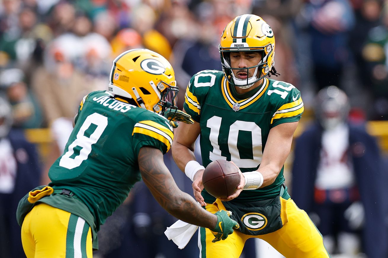 Chicago Bears v Green Bay Packers