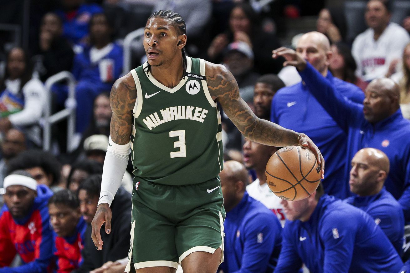 Milwaukee Bucks v Detroit Pistons