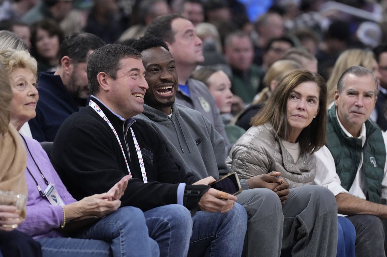 NBA: Charlotte Hornets at Milwaukee Bucks