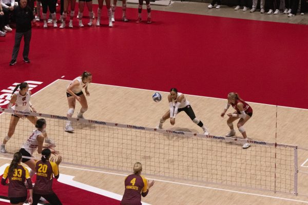 11/05 Badger Volleyball: Border Battle vs. Minnesota - 3-1